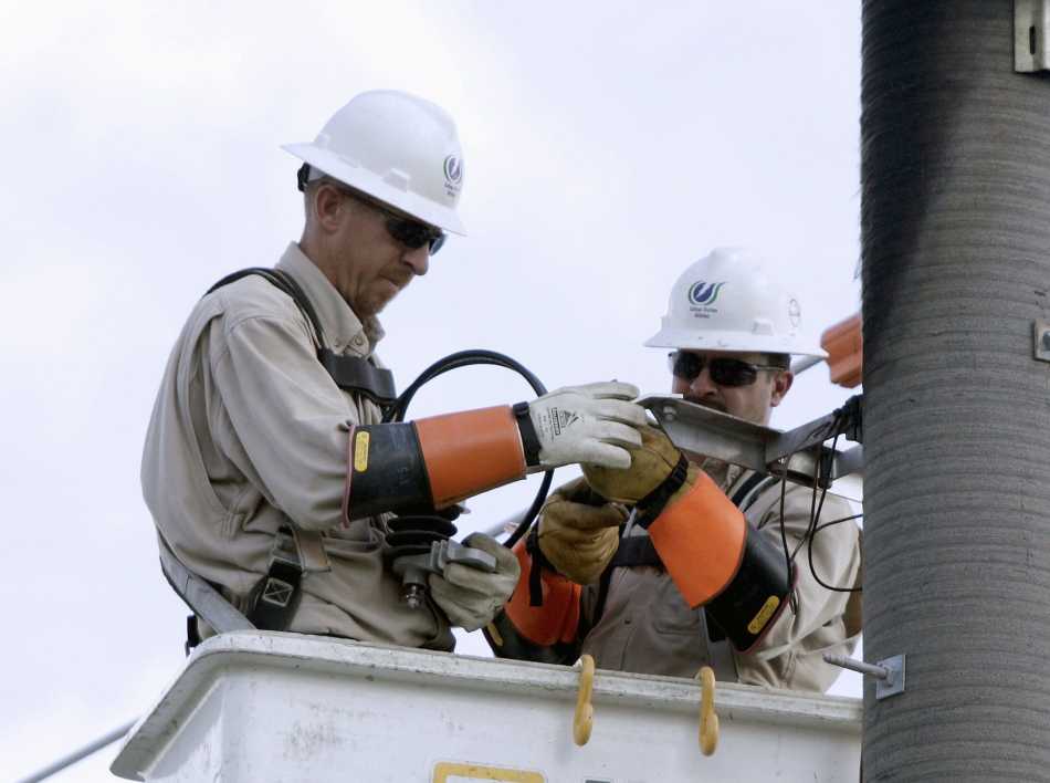 Linemen4