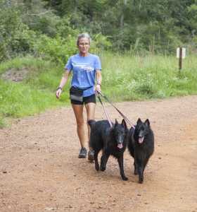 lick-creek-walkingdogs