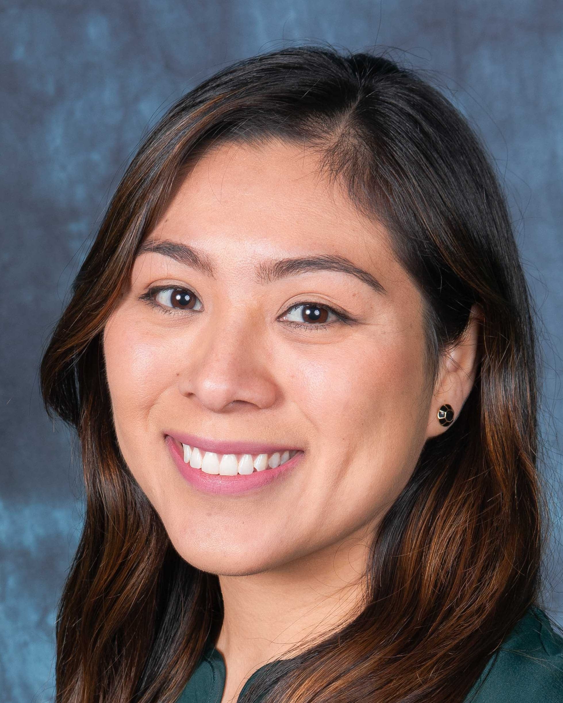 <span class="has-inline-color has-medium-gray-color"><em><strong>About The Blogger</strong></em></span>