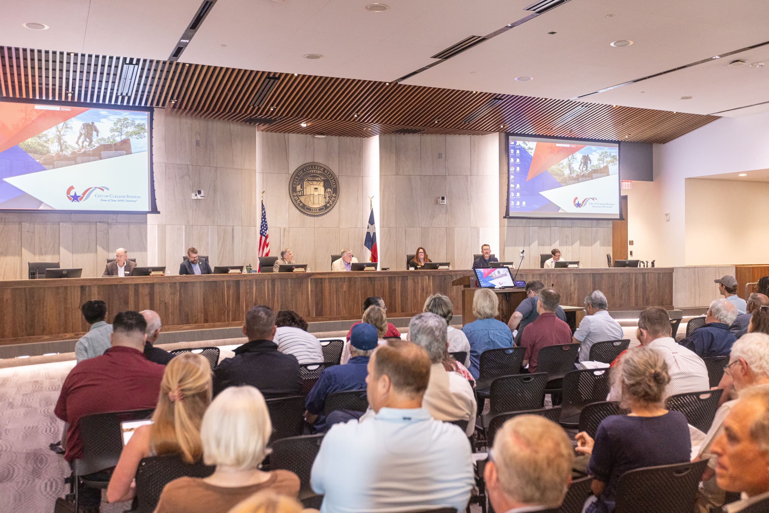 The City Council faces a large crowd from the dias at a recent meeting.